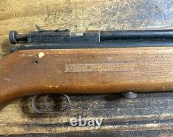 1952 1954 CROSMAN MODEL 120 PUMP. 22 CAL. PELLET GUN AIR RIFLE Hard to Find