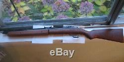 1961 SHERIDAN BLUE STREAK RIFLE Very Good Condition / Shoots Great / Looks Nice