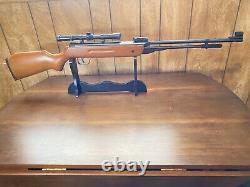 5.5mm Caliber Pellet Air Rifle 22 Caliber Wood. 22 Caliber + 4 X 20 Scope