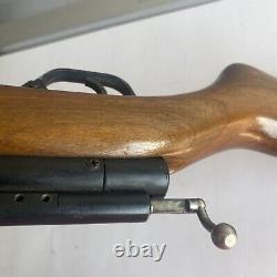BENJAMIN MODEL 392PA PELLET RIFLE 5.5MM. 22CAL, Working CONDITION