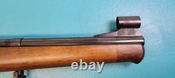 BSA England Stutzen Airsporter RB2 Under Lever Cocking Air Rifle. 177 TR548