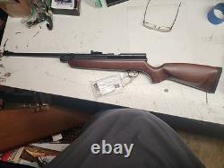 Beeman QB78D. 177 cal Air Rifle Buetiful Condition