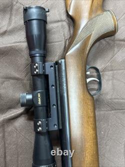 Beeman R10 Air Rifle. 20 cal. / 5 mm. Air rifle scope Exl. Cond. NICE