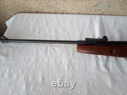 Beeman Sporter Air Rifle 4.5 mm (. 177) Caliber. Nice Wood Stock Shoots Great