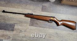 Beeman Sportsman RS1 Series Break Barrel Air Pellet Rifle. 177 Wood Stock -Works