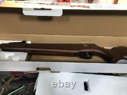 Beeman Sportsman RS2.177 Cal air rifle/pellet gun great wood stock, with scope