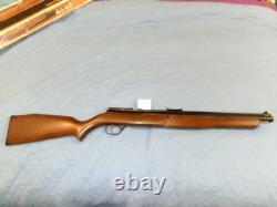 Benjamin 392 PA. 22 Cal Multi Pump Air Rifle. With Box, Excellent Condition