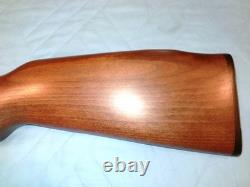 Benjamin 392 PA. 22 Cal Multi Pump Air Rifle. With Box, Excellent Condition