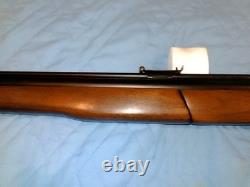 Benjamin 392 PA. 22 Cal Multi Pump Air Rifle. With Box, Excellent Condition