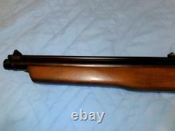 Benjamin 392 PA. 22 Cal Multi Pump Air Rifle. With Box, Excellent Condition