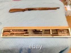 Benjamin 392 PA. 22 Cal Multi Pump Air Rifle. With Box, Excellent Condition