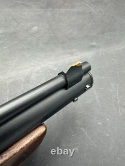 Benjamin Sheridan 397PA Air Rifle Pellet. 177 Pump Bolt Action Front Sight Damag