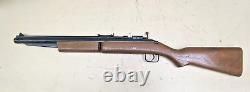 Benjamin Sheridan Air Rifle Model 397C 4.5 mm. 177 Cal Black