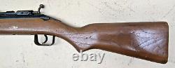 Benjamin Sheridan Air Rifle Model 397C 4.5 mm. 177 Cal Black