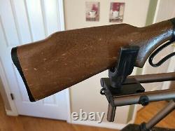 CROSMAN Model 99 Air Rifle Lever Action Pellet Gun Co2 Original VINTAGE 1965-70