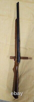 Crosman 140 Pellet Rifle. 22 cal Pneumatic Pump