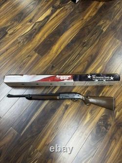Crosman 766 American Classic. 177 Pump BB Pellet Rifle with Box & Manuals