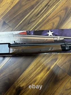 Crosman 766 American Classic. 177 Pump BB Pellet Rifle with Box & Manuals