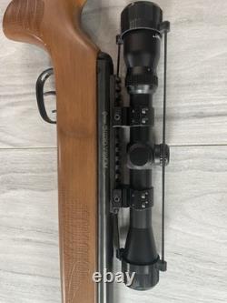 Crosman Air Rifle Nitro Venom with Scope and Wood Stock