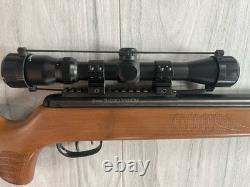 Crosman Air Rifle Nitro Venom with Scope and Wood Stock