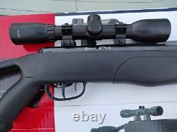 Crosman F4 Fire NP Nitro Air Rifle 9CF47SXS/500 Pellets INCLUDED