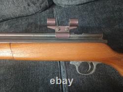 Crosman Model 1400 2nd Variant with bolt, 1972 1973.22 Cal Pellet Rifle Air Gun