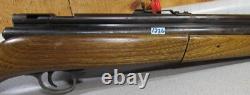 Crosman Model 1400 2nd Variant with bolt, 1972 1973.22 Cal Pellet Rifle Air Gun
