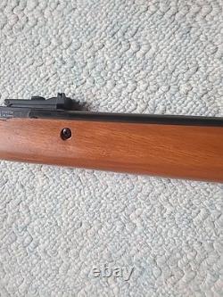 Crosman Quest 1000X pellet rifle. 177 break barrel air VERY POWERFUL 1000 FPS