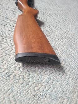 Crosman Quest 1000X pellet rifle. 177 break barrel air VERY POWERFUL 1000 FPS