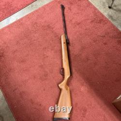 Crosman Storm XT. 177 Caliber Pellet Break Barrel Carbine Air Rifle