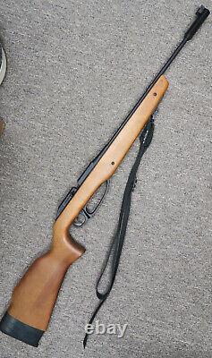 DAISY Avanti Powerline 853.177 Target Match Pellet Rifle Wood Stock Peep Sight