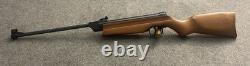 Daisy Model 120 Air Rifle. 177 Caliber Break Barrel Pellet Only