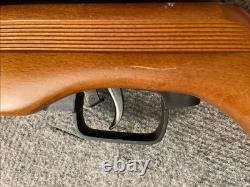 Daisy Model 120 Air Rifle. 177 Caliber Break Barrel Pellet Only