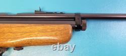 Early 1st Variant Crosman Model 180 Co2 Air Rifle. 22 Cal. + Provenance 671