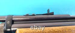 Early 1st Variant Crosman Model 180 Co2 Air Rifle. 22 Cal. + Provenance 671