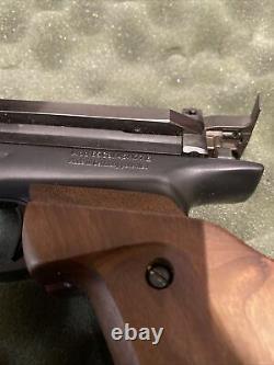 Feinwerkbau Air Pistol Excellent Condition Mod 65 Includes Case And Pellets