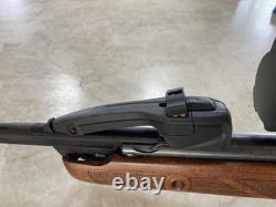 Gaming Swarm Hunter. 22 10-Shot Break Barrel Pellet Rifle + Scope, In Dec