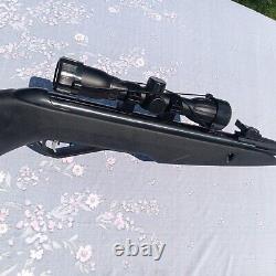 Gamo BB Silent Cat Air Rifle Velocity 1250 Used- With Pellets + Target