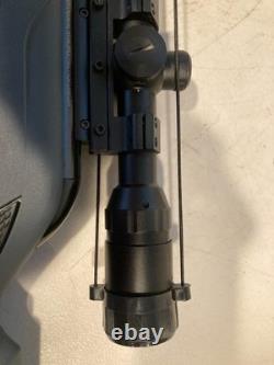 Gamo Viper Express Black Spring-Piston Break Barrel. 22 Pellet Air Rifle