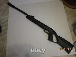 Gamo Whisper Fusion Elite IGT Gas Piston. 22 Cal Break Barrel Air Rifle 975 fps