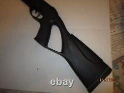 Gamo Whisper Fusion Elite IGT Gas Piston. 22 Cal Break Barrel Air Rifle 975 fps