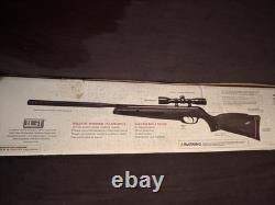 Gamo Wildcat Whisper. 177 Cal Pellet 4x32mm Scope Air Rifle 793676073217