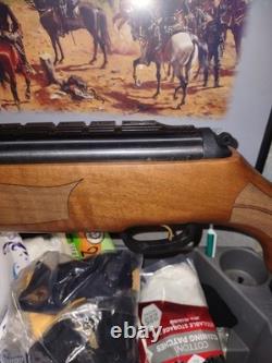 Hatsan 135 Vortex QE. 20 Cal Air Rifle w Pellets. Shoots hard. Exc. Condition