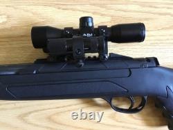 Hatsan AirTact QE Air Rifle. 177 Cal Air Gun 4x32 Scope / Green Laser / 2 Lights