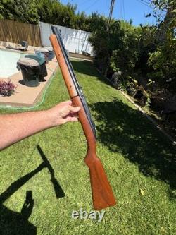 Holds air fires strong Sheridan Blue Streak Air Rifle