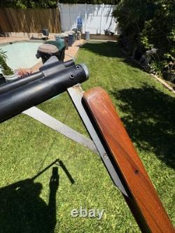 Holds air fires strong Sheridan Blue Streak Air Rifle