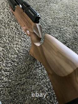 Kral Puncher Pro 500 PCP Air Rifle 0.22 cal Walnut Stock