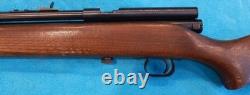 Rare Resealed Crosman Model 167.22 Caliber Air Rifle CO2 Repeater, Excellent