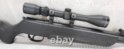 SUPER NICE DAISY POWERLINE MODEL 1000 BREAK BARREL AIR RIFLE. 177 CAL With SCOPE
