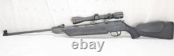 SUPER NICE DAISY POWERLINE MODEL 1000 BREAK BARREL AIR RIFLE. 177 CAL With SCOPE